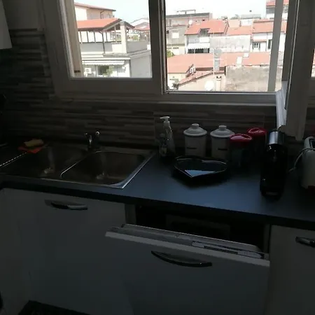 - Vicino Al Mare E Servizi Apartament